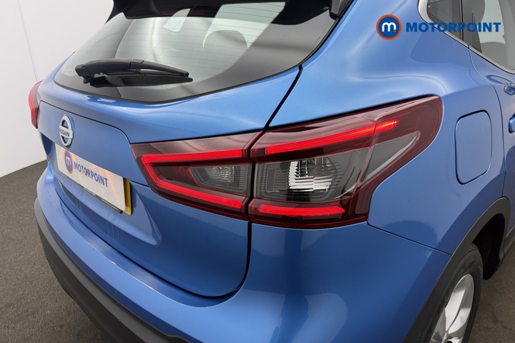 Nissan Qashqai Acenta Premium Manual Petrol SUV - Stock Number (1639515) - 16th supplementary image