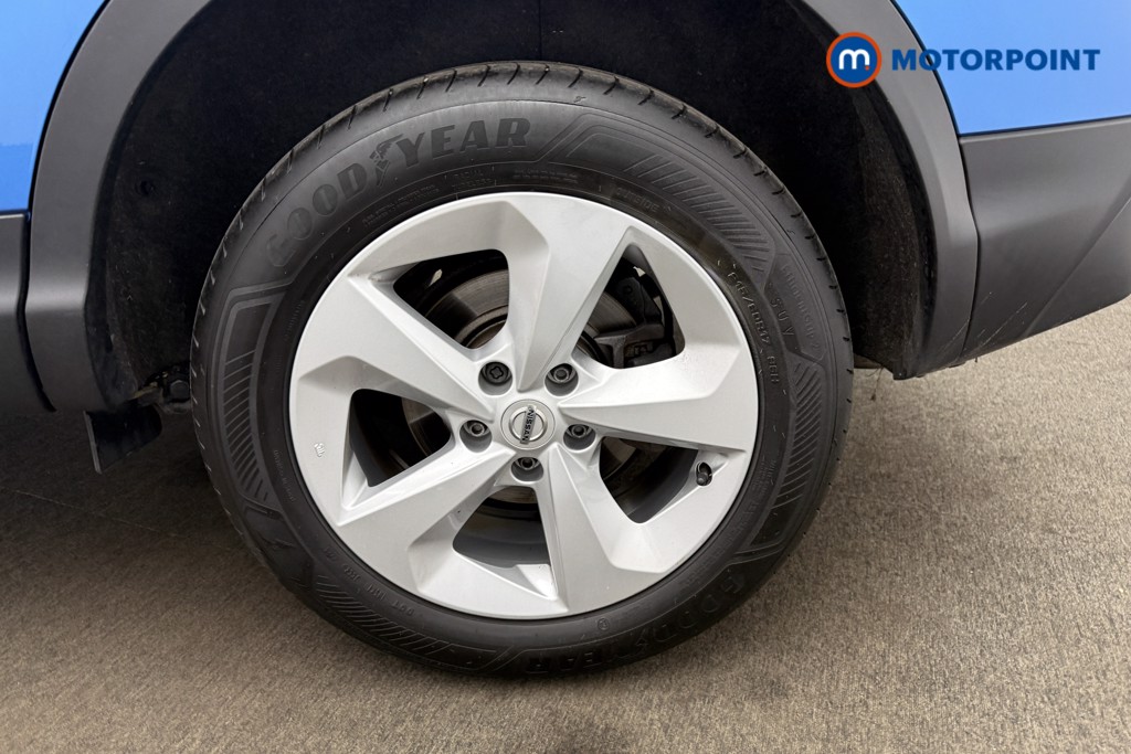 Nissan Qashqai Acenta Premium Manual Petrol SUV - Stock Number (1639515) - 22nd supplementary image