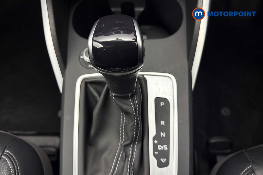 Audi Q2 Black Edition Automatic Petrol SUV - Stock Number (1639521) - 7th supplementary image