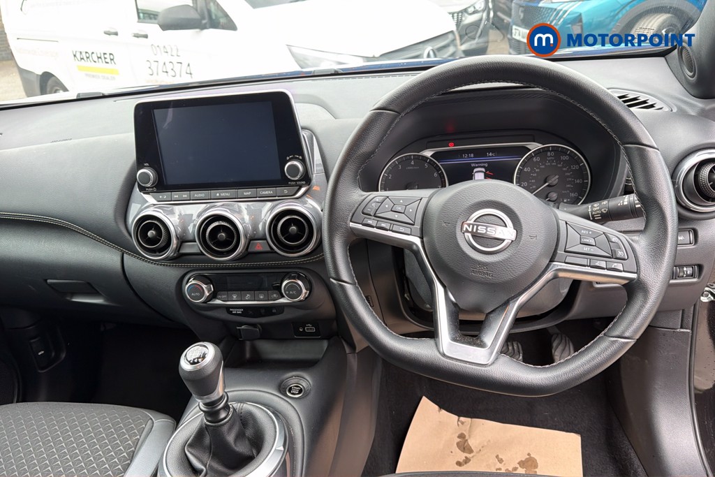 Nissan Juke N-Connecta Manual Petrol SUV - Stock Number (1640238) - 2nd supplementary image