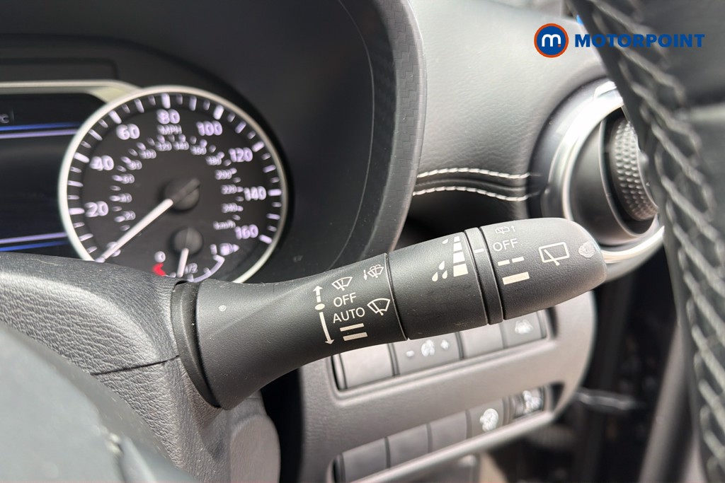 Nissan Juke N-Connecta Manual Petrol SUV - Stock Number (1640238) - 7th supplementary image