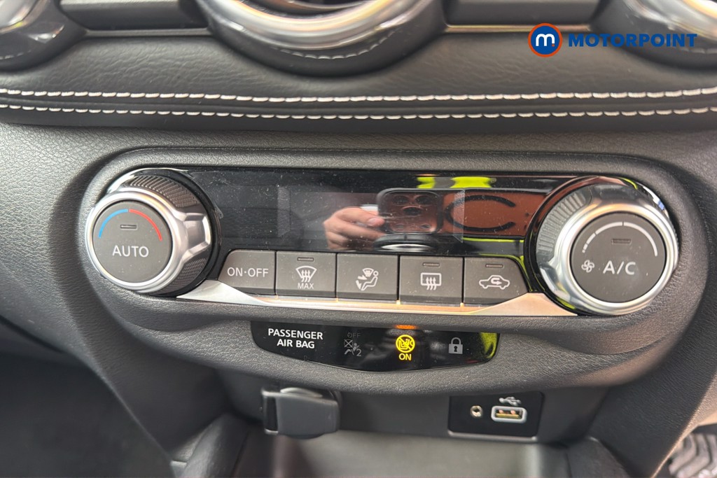 Nissan Juke N-Connecta Manual Petrol SUV - Stock Number (1640238) - 12th supplementary image