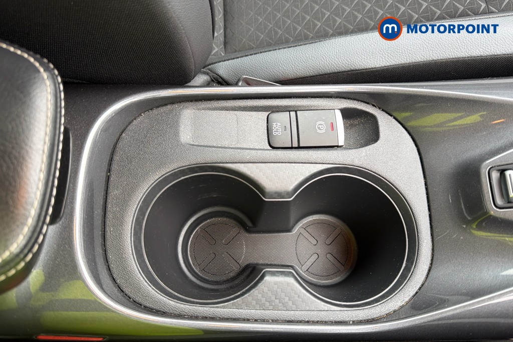 Nissan Juke N-Connecta Manual Petrol SUV - Stock Number (1640238) - 16th supplementary image