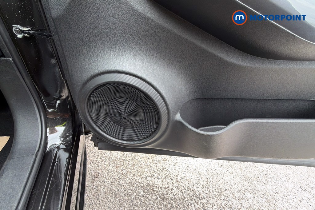 Nissan Juke N-Connecta Manual Petrol SUV - Stock Number (1640238) - 21st supplementary image