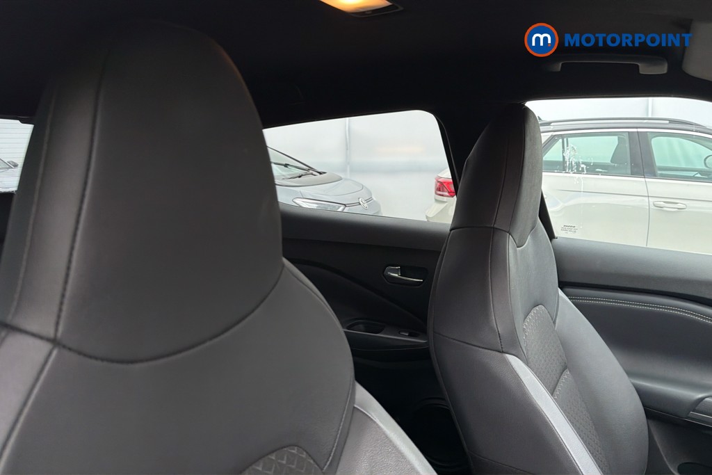 Nissan Juke N-Connecta Manual Petrol SUV - Stock Number (1640238) - 23rd supplementary image
