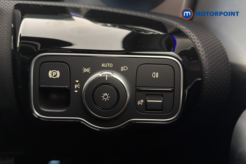 Mercedes-Benz A Class Amg Line Automatic Petrol Saloon - Stock Number (1640401) - 18th supplementary image