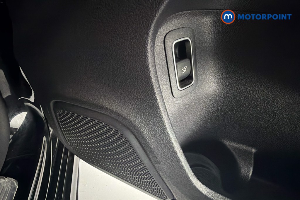 Mercedes-Benz A Class Amg Line Automatic Petrol Saloon - Stock Number (1640401) - 21st supplementary image