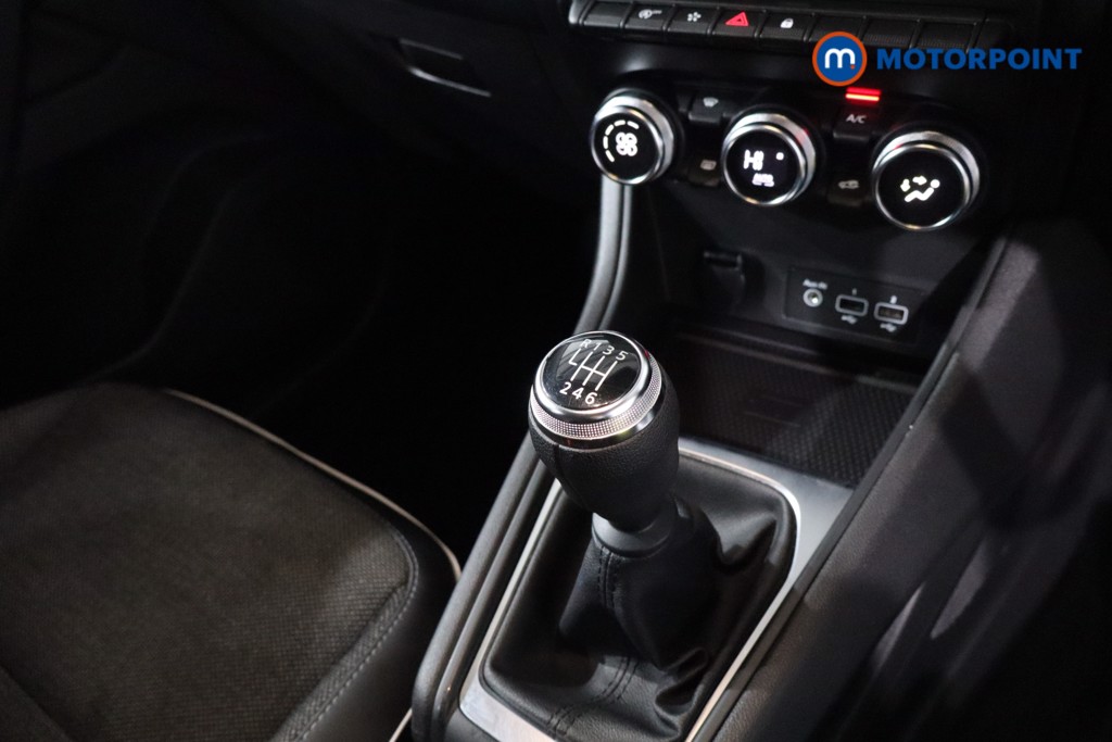 Renault Captur Techno Manual Petrol SUV - Stock Number (1640648) - 20th supplementary image