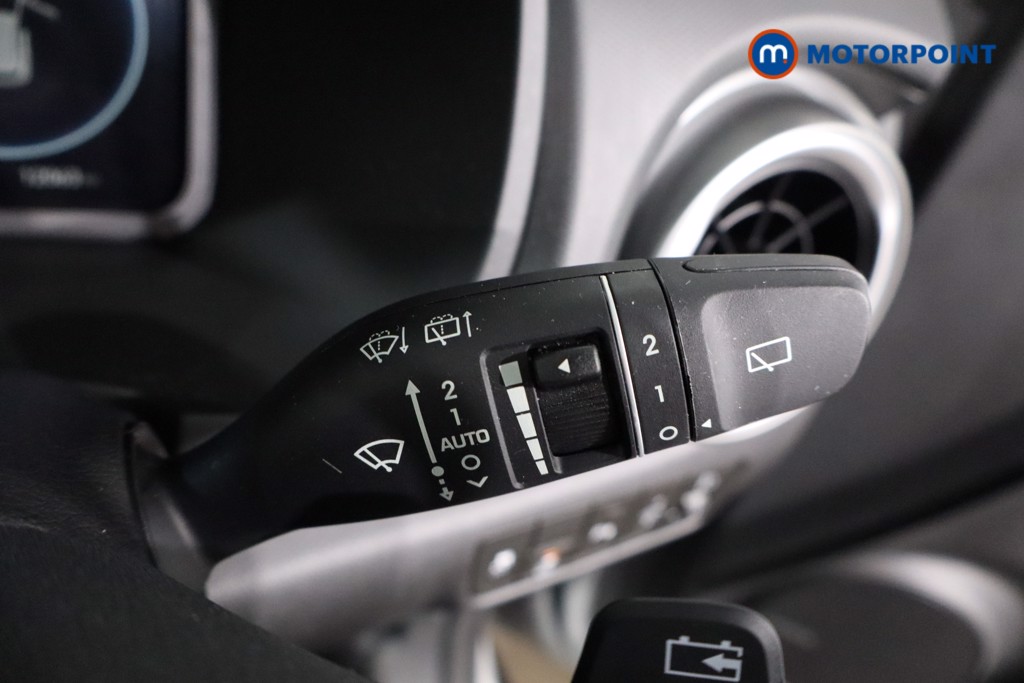 Hyundai Kona Premium Automatic Electric SUV - Stock Number (1640728) - 15th supplementary image