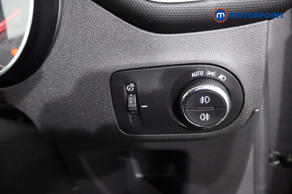 Vauxhall Crossland Ultimate Manual Petrol SUV - Stock Number (1641060) - 17th supplementary image