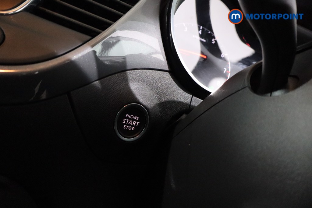 Vauxhall Crossland Ultimate Manual Petrol SUV - Stock Number (1641060) - 22nd supplementary image