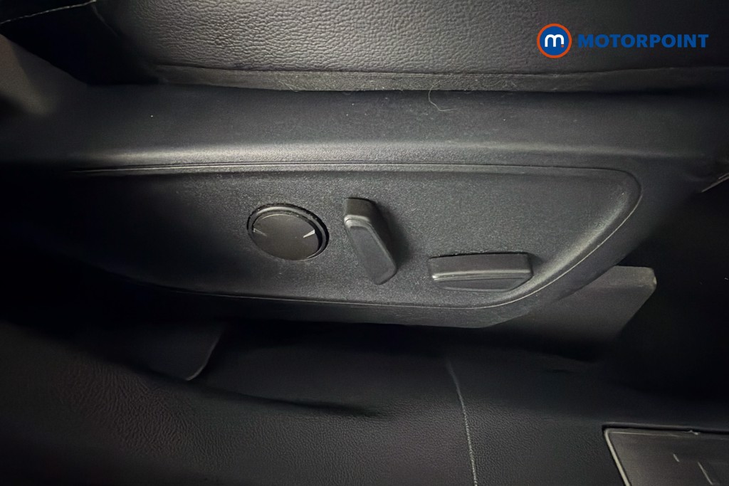 Ford Kuga Titanium First Edition Automatic Diesel SUV - Stock Number (1641224) - 25th supplementary image