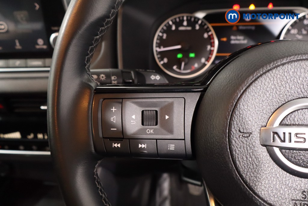Nissan Qashqai Acenta Premium Manual Petrol SUV - Stock Number (1641766) - 7th supplementary image