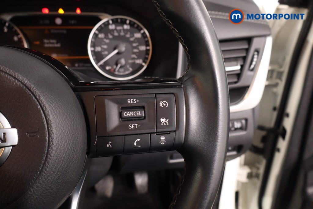 Nissan Qashqai Acenta Premium Manual Petrol SUV - Stock Number (1641766) - 8th supplementary image