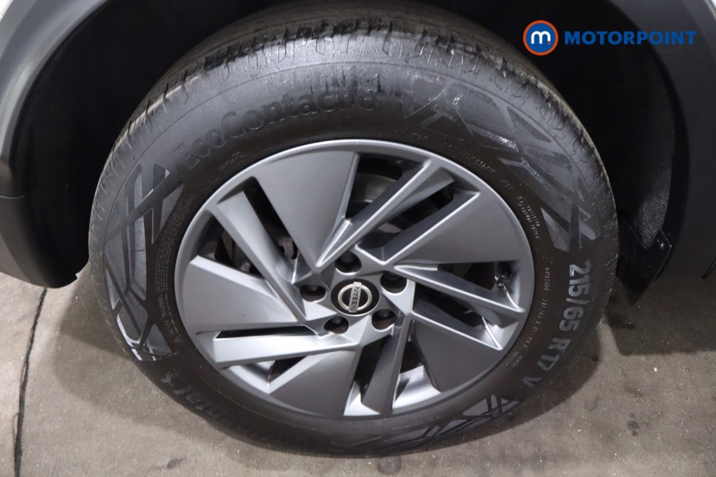 Nissan Qashqai Acenta Premium Manual Petrol SUV - Stock Number (1641766) - 10th supplementary image