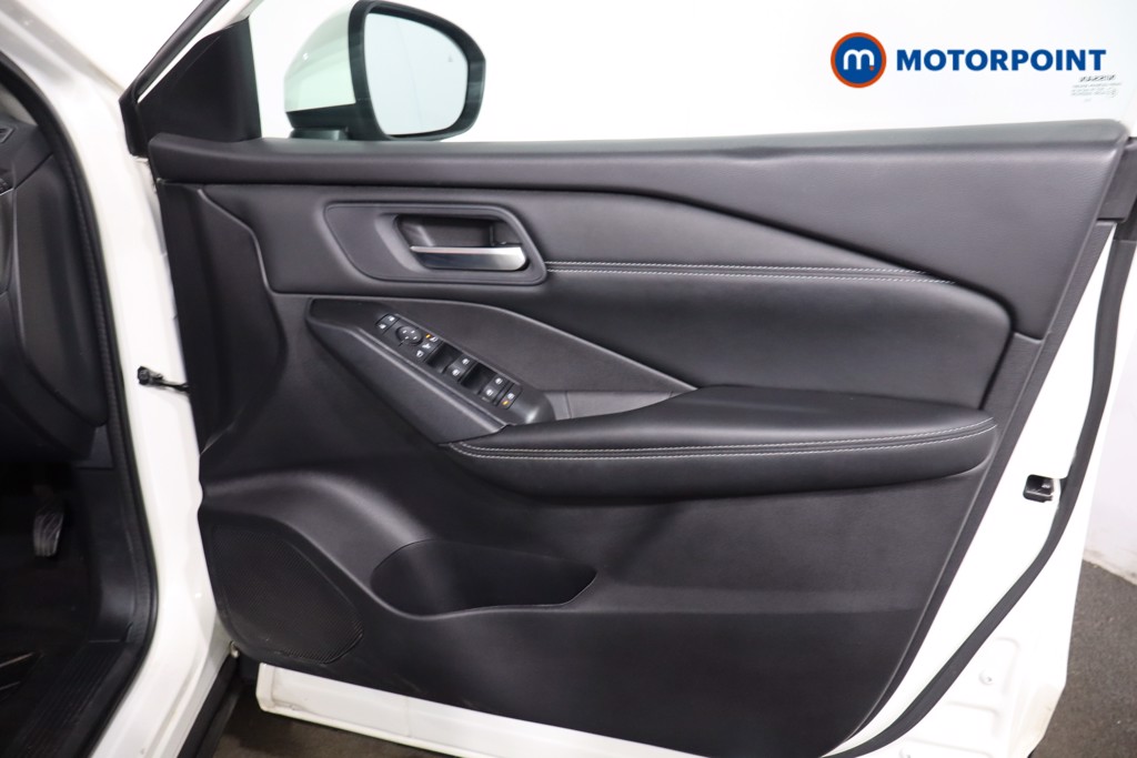 Nissan Qashqai Acenta Premium Manual Petrol SUV - Stock Number (1641766) - 22nd supplementary image