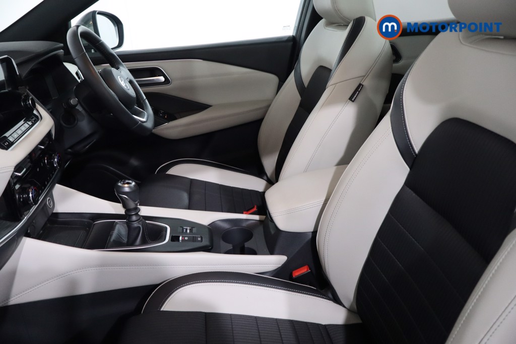 Nissan Qashqai Tekna Manual Petrol SUV - Stock Number (1642151) - 4th supplementary image