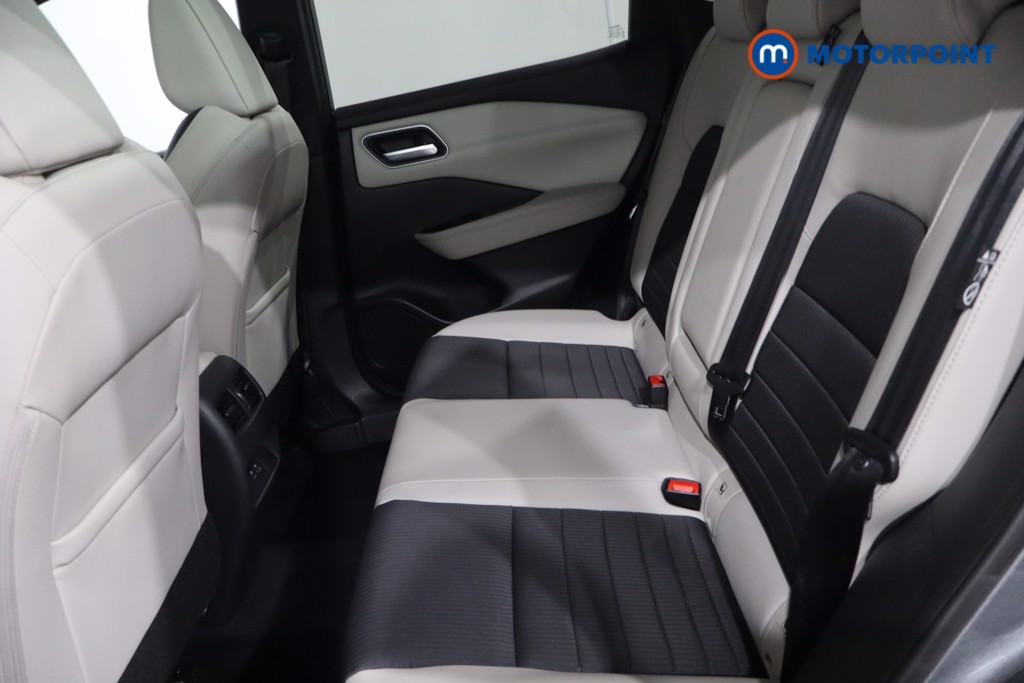 Nissan Qashqai Tekna Manual Petrol SUV - Stock Number (1642151) - 5th supplementary image