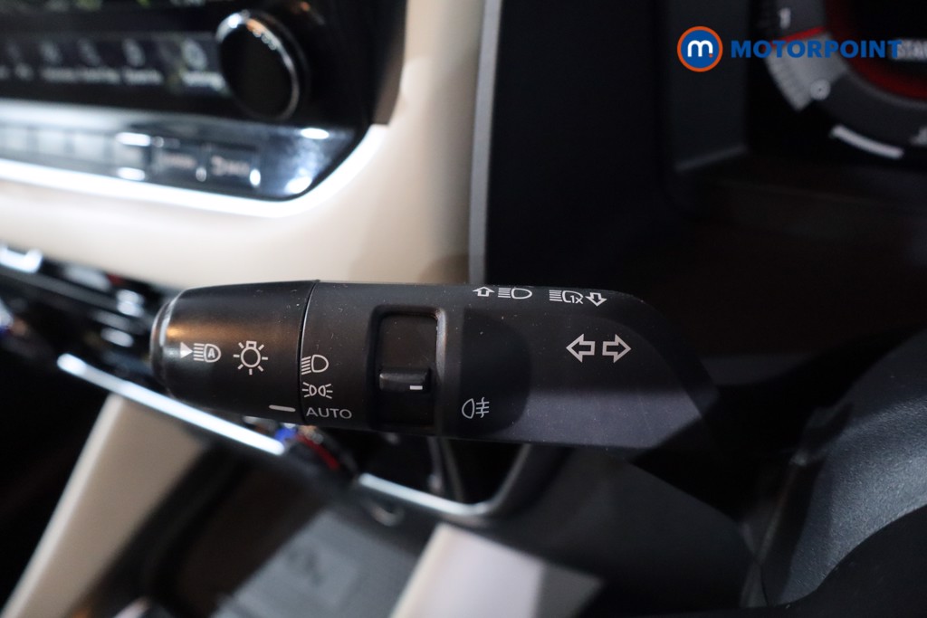 Nissan Qashqai Tekna Manual Petrol SUV - Stock Number (1642151) - 14th supplementary image