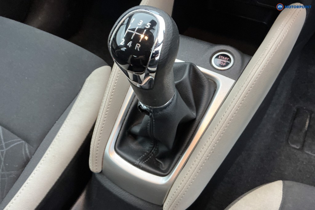 Nissan Micra Acenta Manual Petrol Hatchback - Stock Number (1603090) - 15th supplementary image