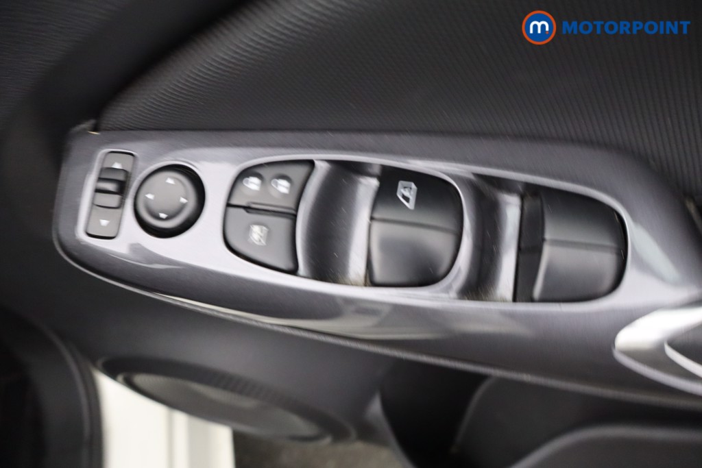 Nissan Juke Acenta Automatic Petrol SUV - Stock Number (1621523) - 9th supplementary image