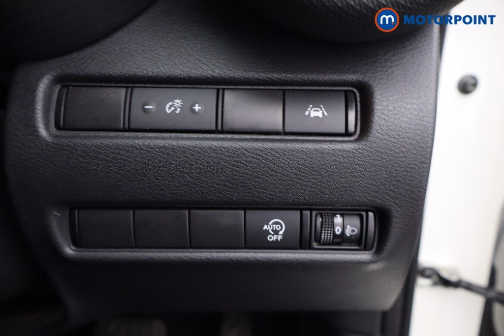 Nissan Juke Acenta Automatic Petrol SUV - Stock Number (1621523) - 11th supplementary image