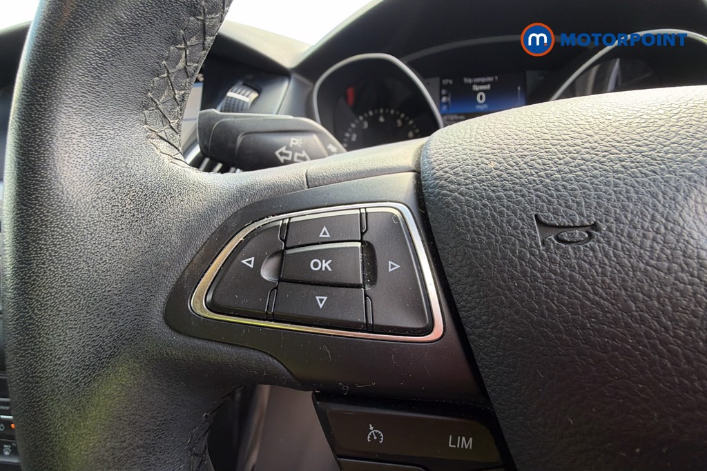 Ford Focus Titanium Manual Petrol Hatchback - Stock Number (1621730) - 3rd supplementary image