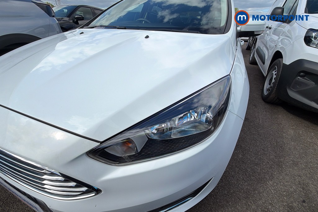 Ford Focus Titanium Manual Petrol Hatchback - Stock Number (1621730) - 44th supplementary image