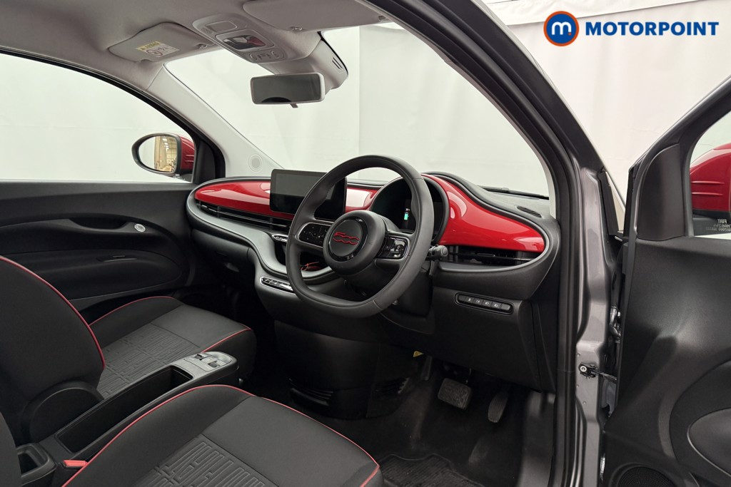 Fiat 500 RED Automatic Electric Hatchback - Stock Number (1623861) - 1st supplementary image