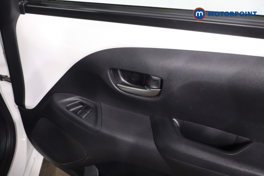 Toyota Aygo X-Play Automatic Petrol Hatchback - Stock Number (1628945) - 24th supplementary image