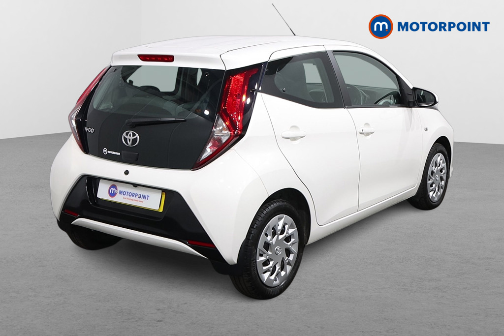 Toyota Aygo X-Play Automatic Petrol Hatchback - Stock Number (1628945) - Drivers side rear corner