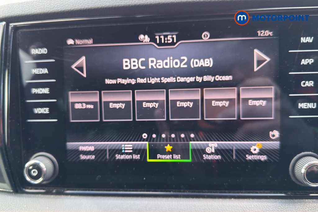 Skoda Karoq Sportline Automatic Petrol SUV - Stock Number (1631183) - 9th supplementary image