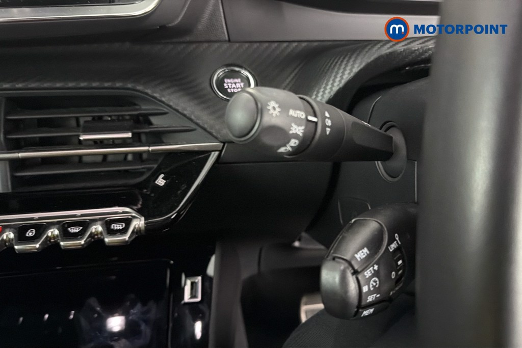 Peugeot 2008 Allure Premium-Plus Automatic Electric SUV - Stock Number (1631857) - 6th supplementary image