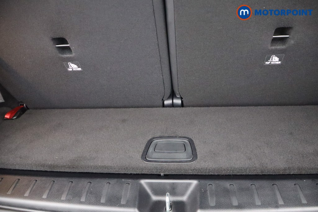 Mercedes-Benz GLB Amg Line Automatic Petrol SUV - Stock Number (1633747) - 4th supplementary image