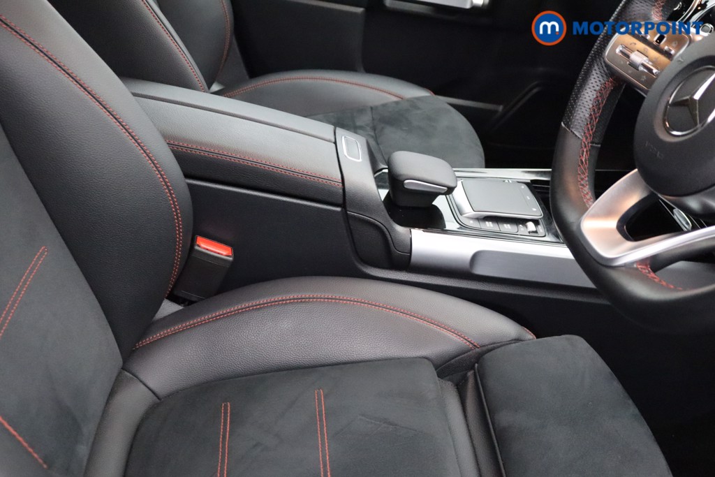 Mercedes-Benz GLB Amg Line Automatic Petrol SUV - Stock Number (1633747) - 15th supplementary image