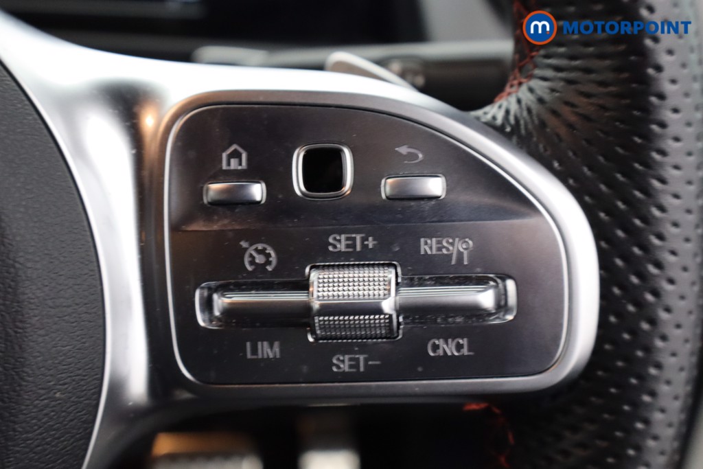 Mercedes-Benz GLB Amg Line Automatic Petrol SUV - Stock Number (1633747) - 16th supplementary image