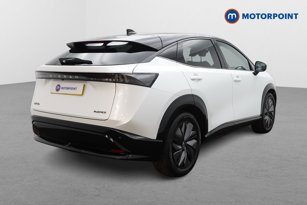 Nissan Juke Tekna Manual Diesel SUV - Stock Number (1633893) - Drivers side rear corner