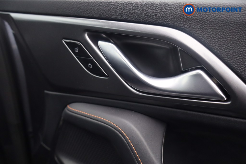 Mg Motor Uk HS Trophy Automatic Petrol-Electric Hybrid SUV - Stock Number (1633950) - 21st supplementary image