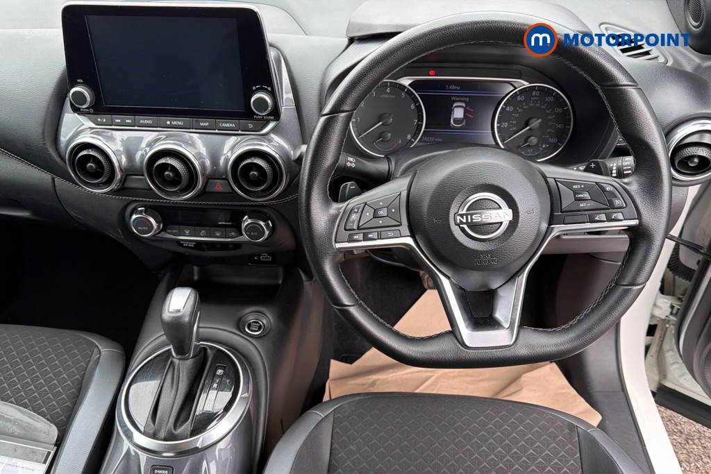 Nissan Juke N-Connecta Automatic Petrol SUV - Stock Number (1634190) - 2nd supplementary image