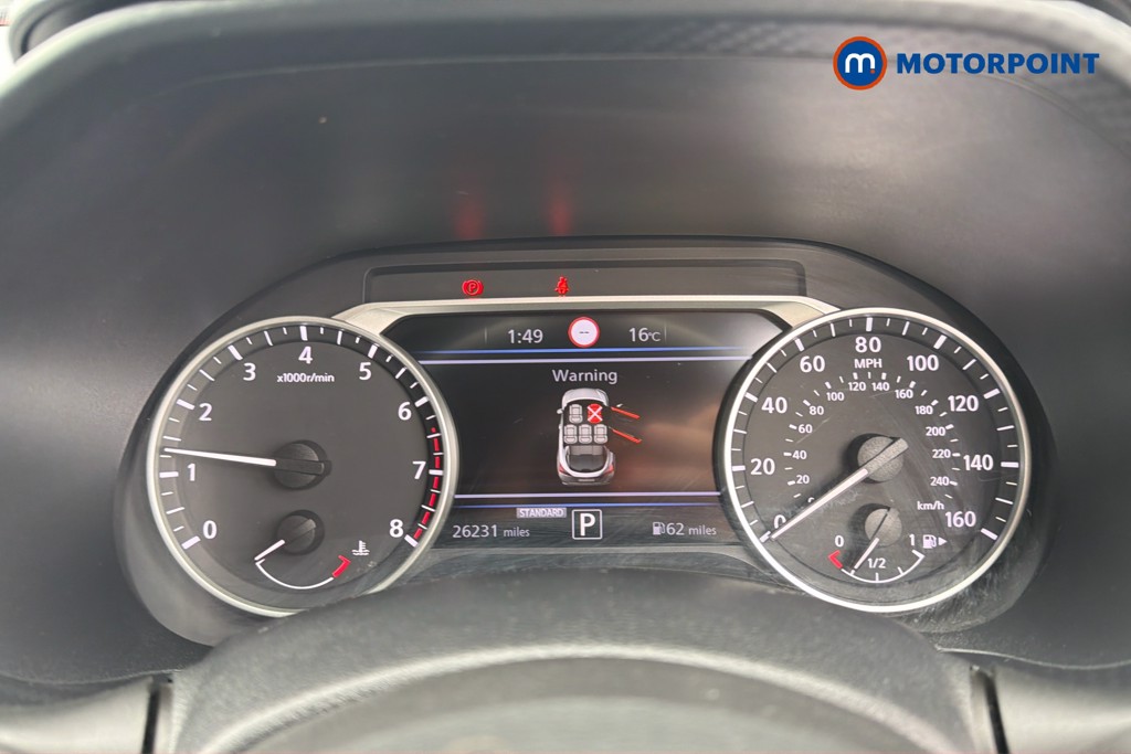 Nissan Juke N-Connecta Automatic Petrol SUV - Stock Number (1634190) - 8th supplementary image