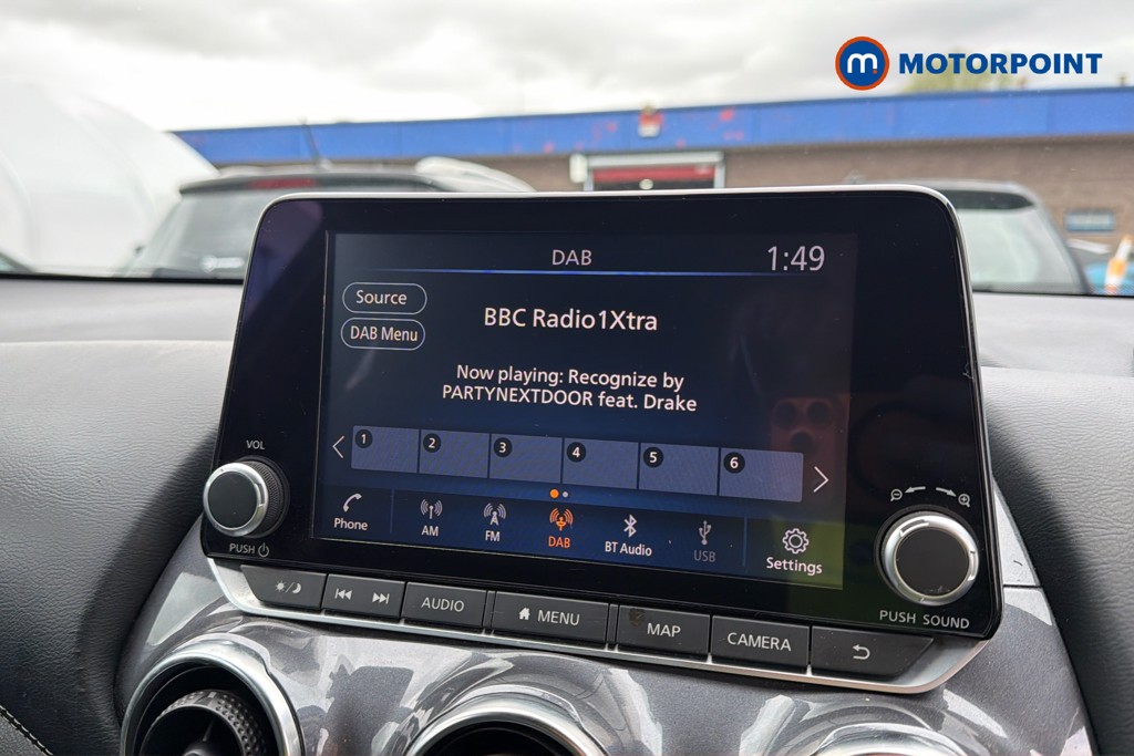 Nissan Juke N-Connecta Automatic Petrol SUV - Stock Number (1634190) - 9th supplementary image