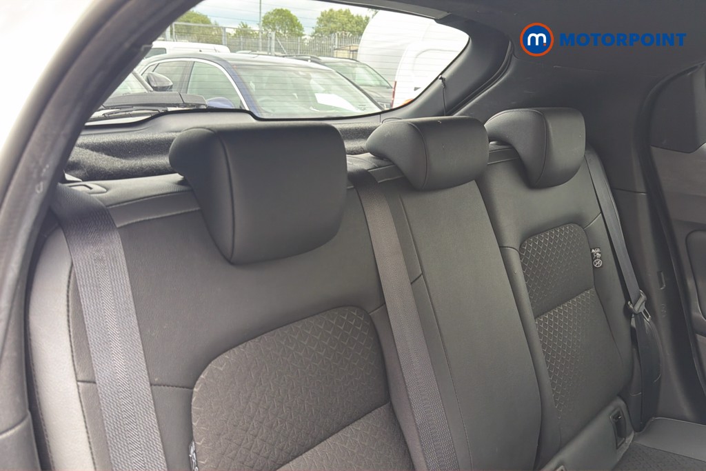 Nissan Juke N-Connecta Automatic Petrol SUV - Stock Number (1634190) - 28th supplementary image