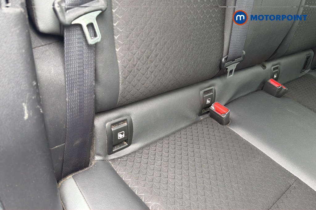 Nissan Juke N-Connecta Automatic Petrol SUV - Stock Number (1634190) - 29th supplementary image