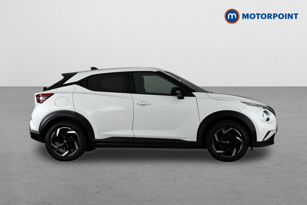 Nissan Juke N-Connecta Automatic Petrol SUV - Stock Number (1634190) - Drivers side
