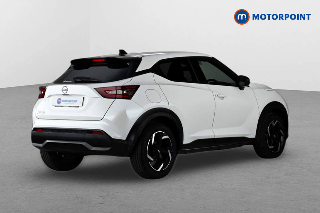 Nissan Juke N-Connecta Automatic Petrol SUV - Stock Number (1634190) - Drivers side rear corner