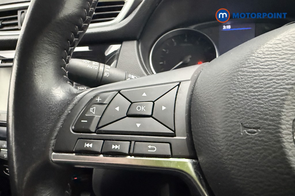 Nissan Qashqai Acenta Premium Manual Petrol SUV - Stock Number (1634332) - 14th supplementary image