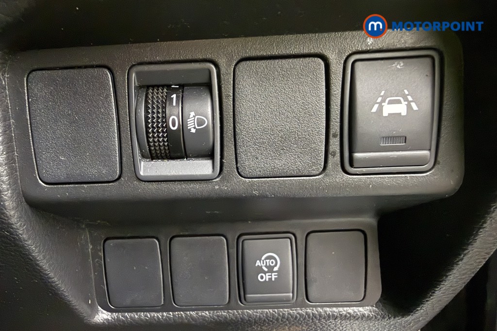 Nissan Qashqai Acenta Premium Manual Petrol SUV - Stock Number (1634332) - 17th supplementary image