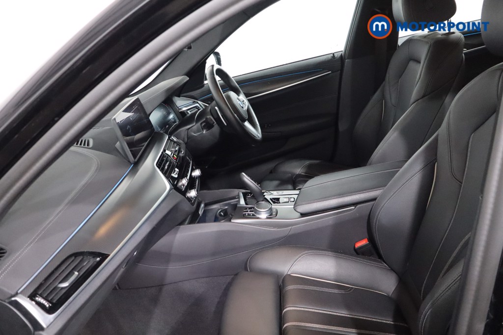 BMW 5 Series M Sport Automatic Petrol Plug-In Hybrid Estate - Stock Number (1634385) - 4th supplementary image