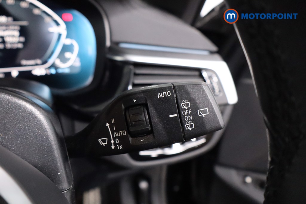 BMW 5 Series M Sport Automatic Petrol Plug-In Hybrid Estate - Stock Number (1634385) - 17th supplementary image