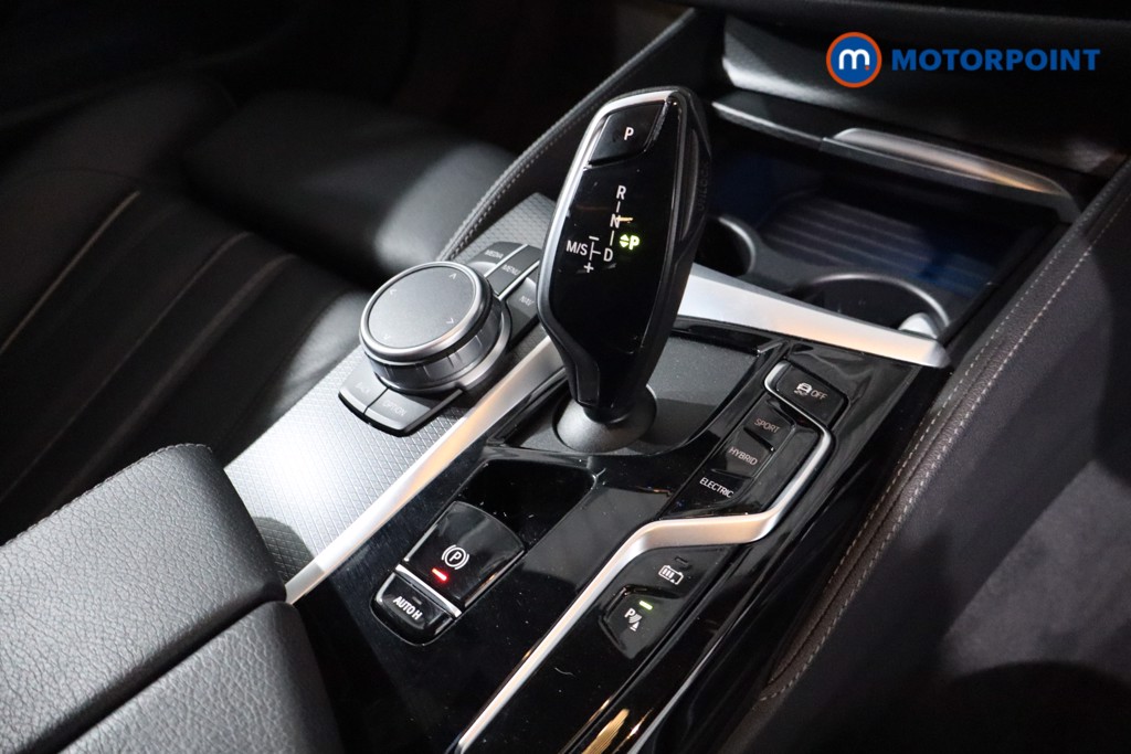BMW 5 Series M Sport Automatic Petrol Plug-In Hybrid Estate - Stock Number (1634385) - 21st supplementary image